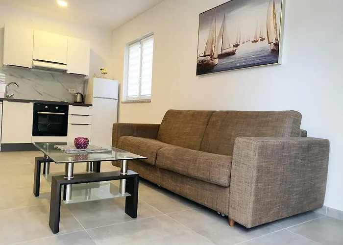 Sea Star Apartments