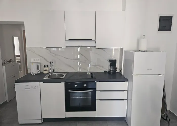 Sea Star Apartments